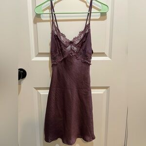 Elegant Purple Lace Mini Dress